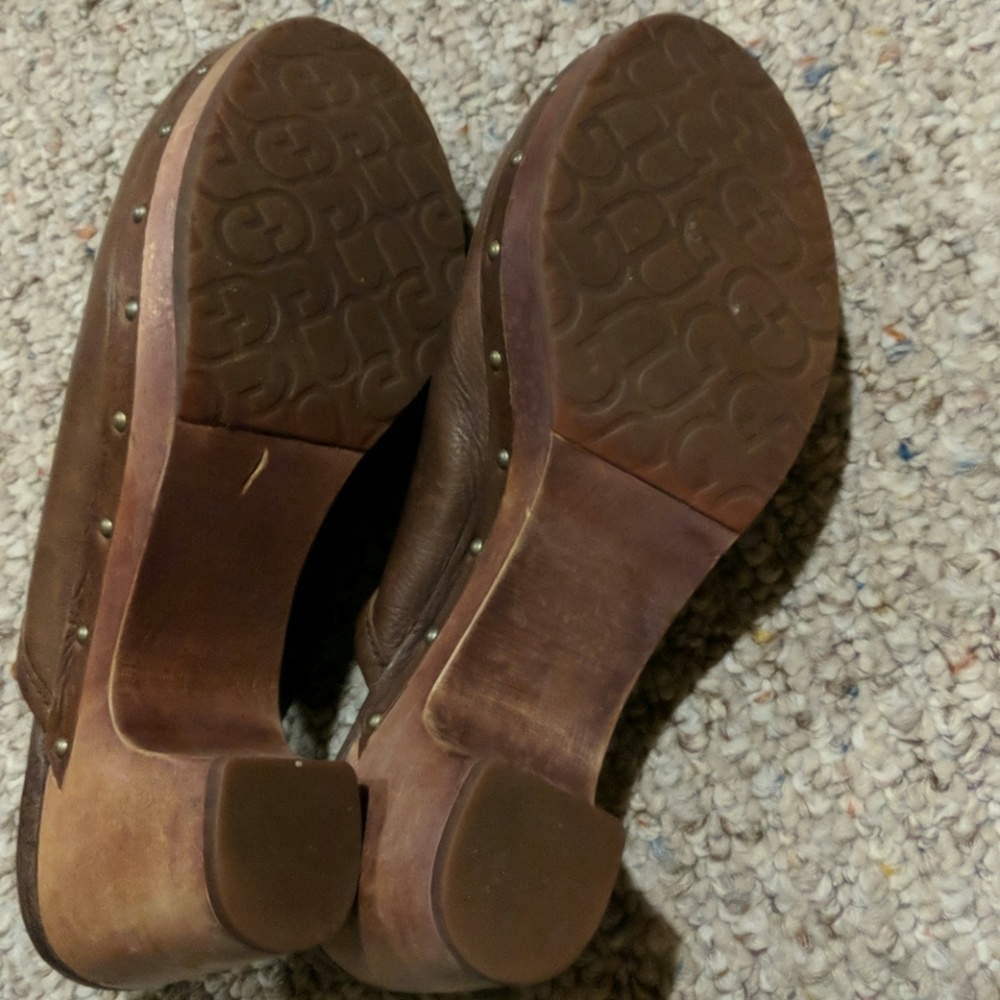 Ugg clogs - Picture 3 of 3